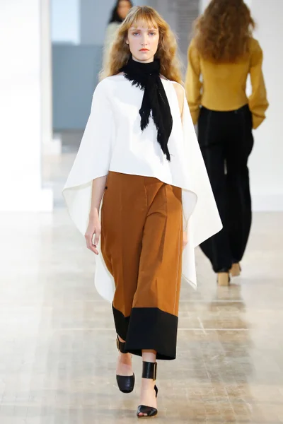 Look 12